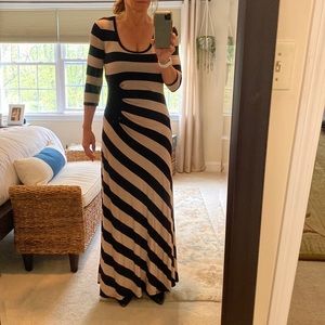 Super slimming and comfortable dress!!!